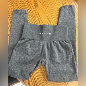 NVGTN black speckled NV seamless legging